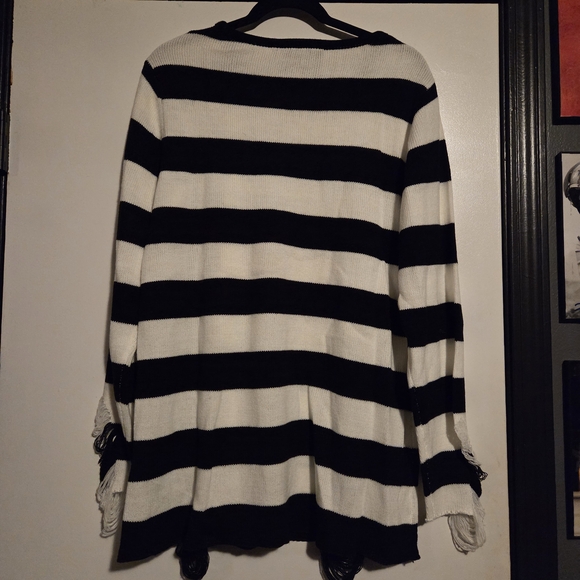 On Hold - Killstar Pugsley Knit Sweater Top Black White Stripe - Picture 4 of 4
